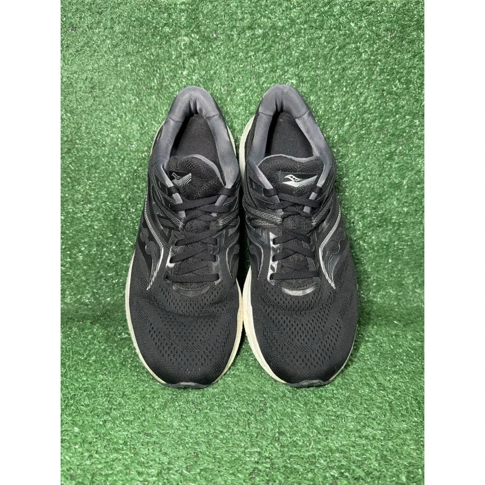 Saucony Triumph 20 Women Size 10 Wide Black White Running Shoes Comfort Sneakers